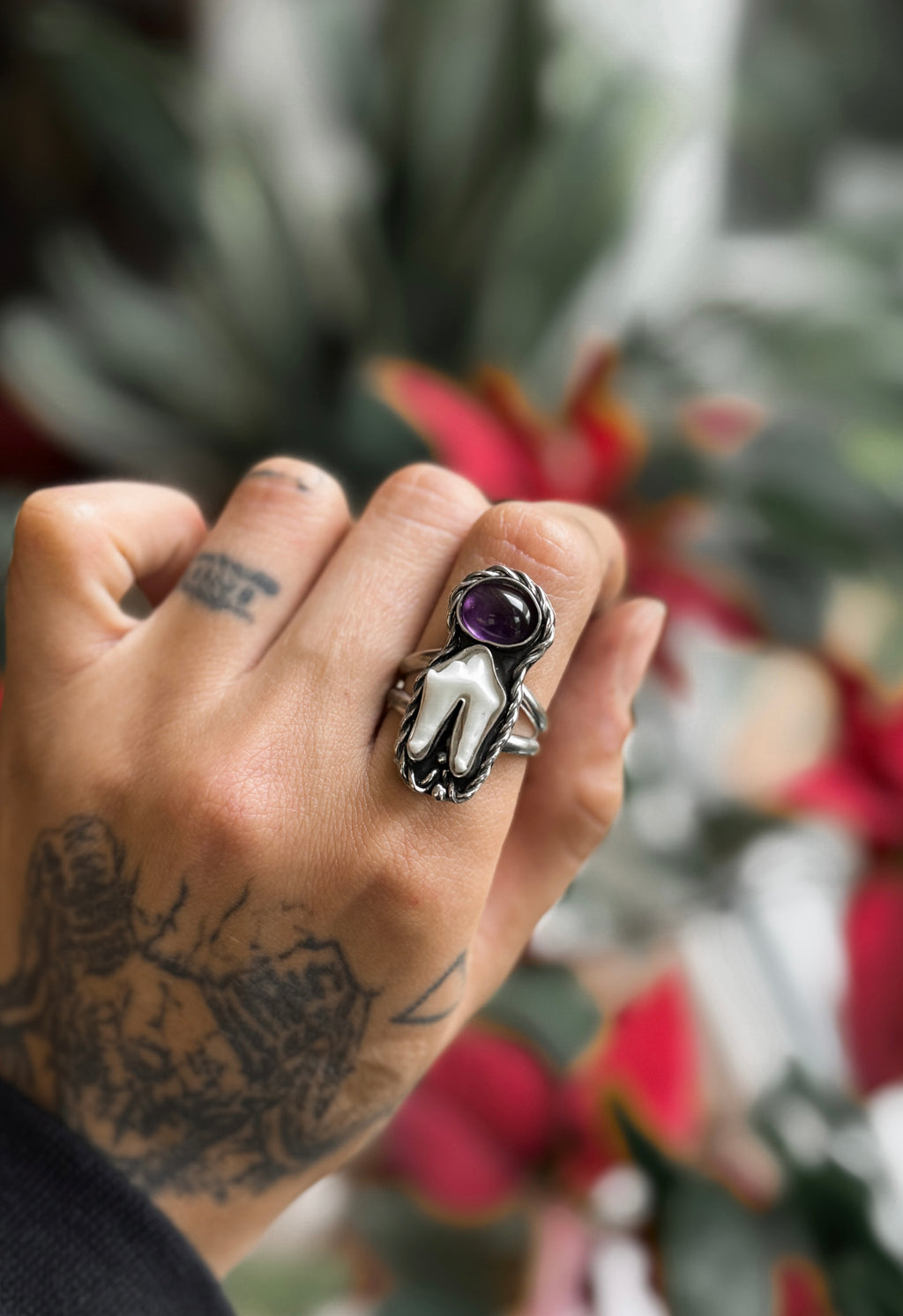 Fox Tooth Ring with different Gemstones | 925 Silver