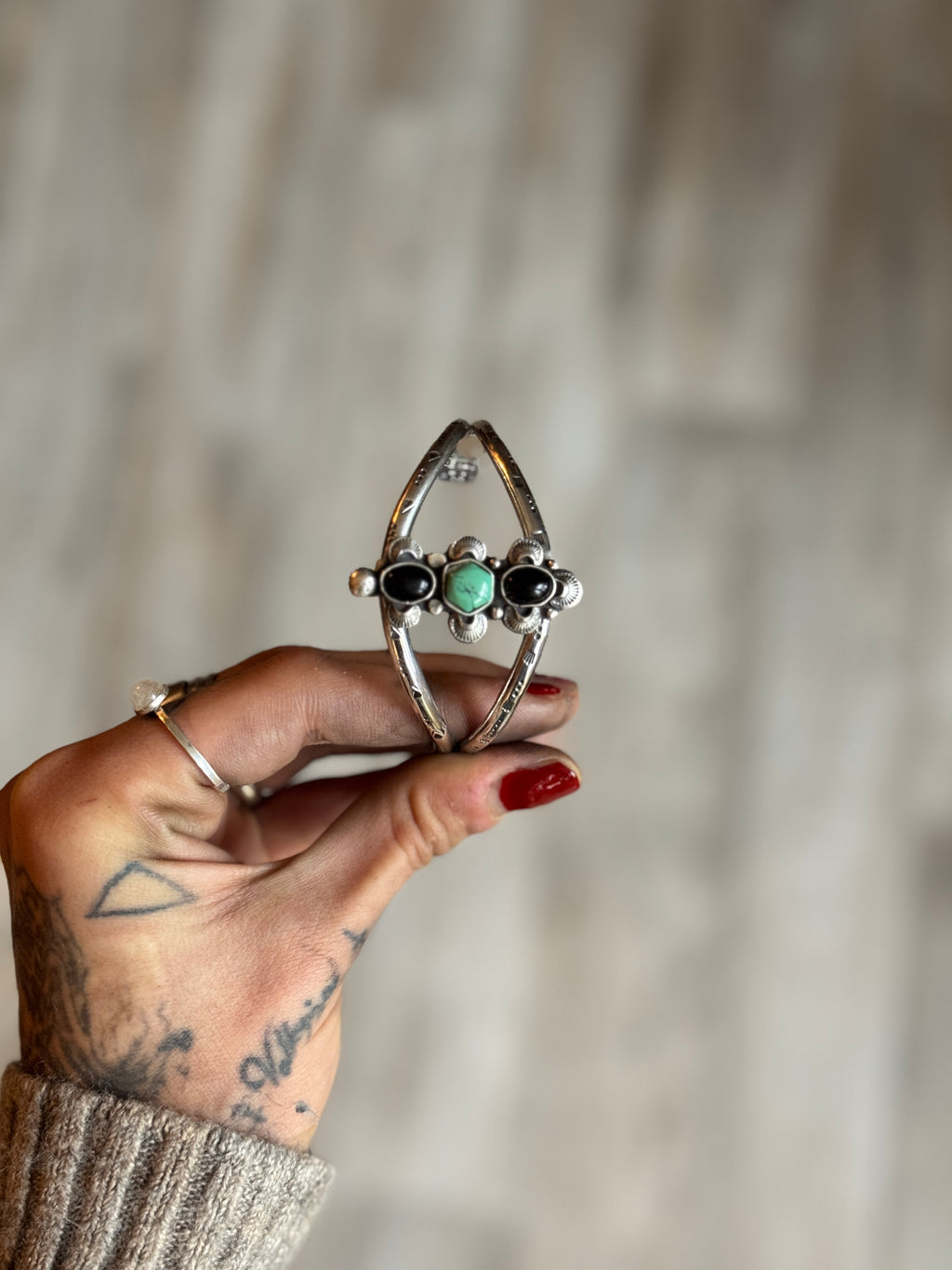 VALKYRJA Cuff Bracelet  with Black Onyx and Turquoise | 925 Silver