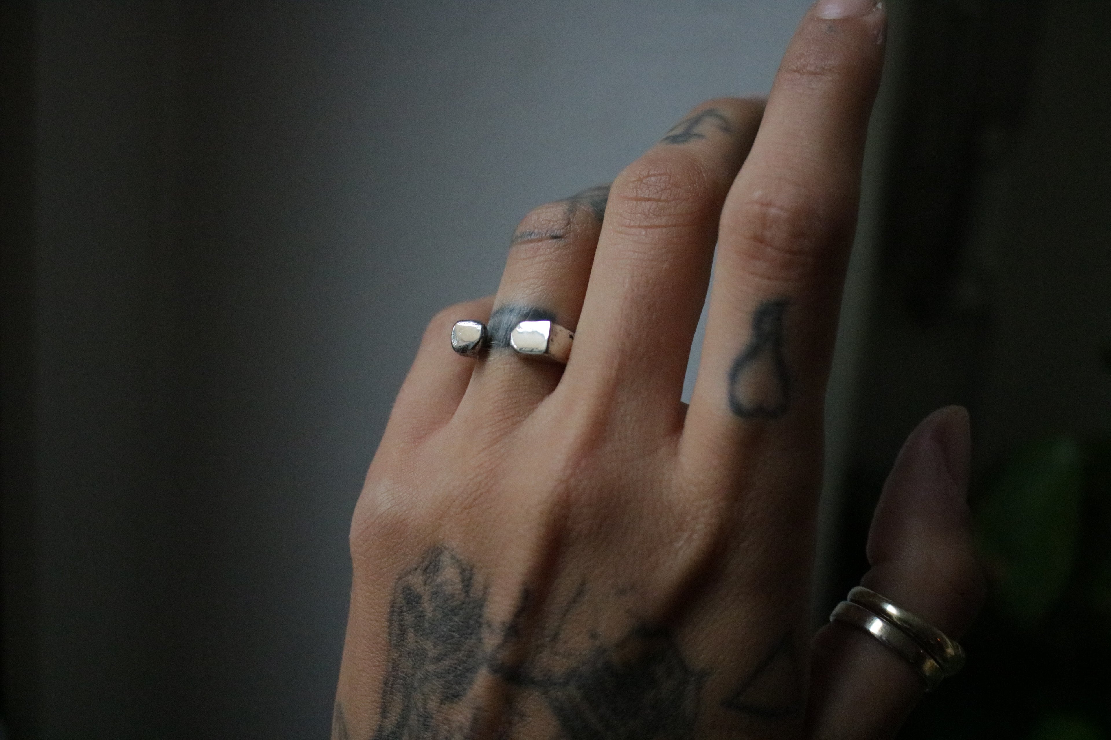BRUT \(\Lambda \) Ring | 925 Silver