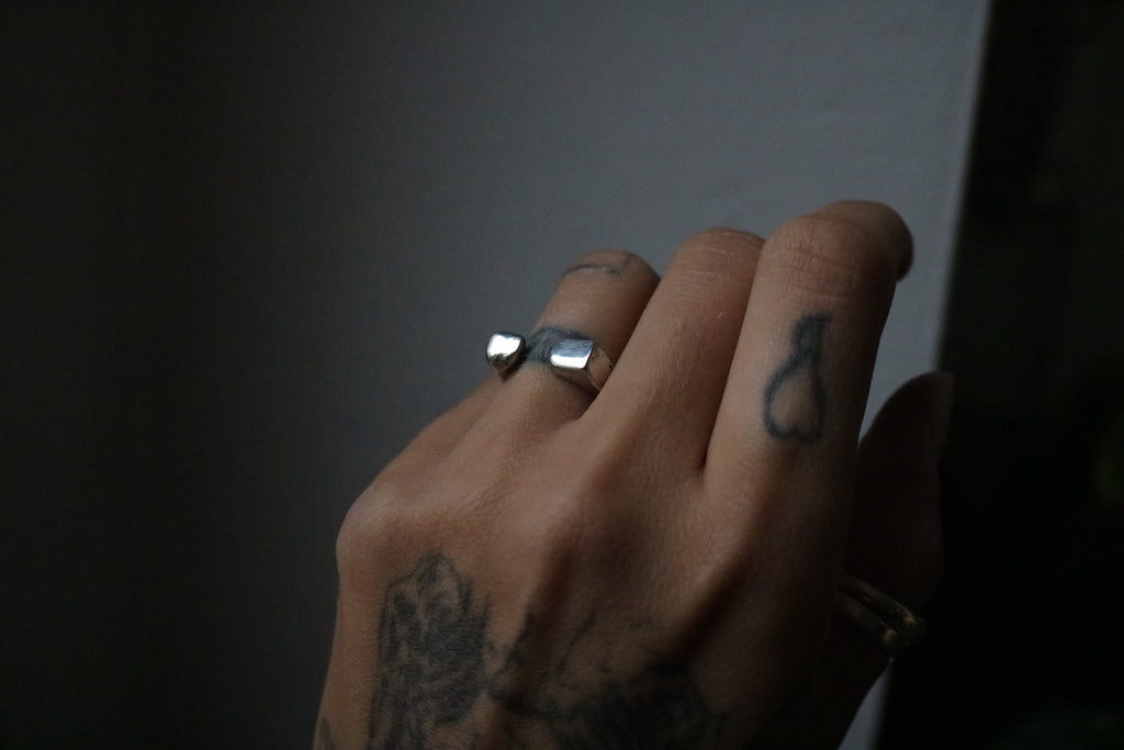 BRUT \(\Lambda \) Ring | 925 Silver