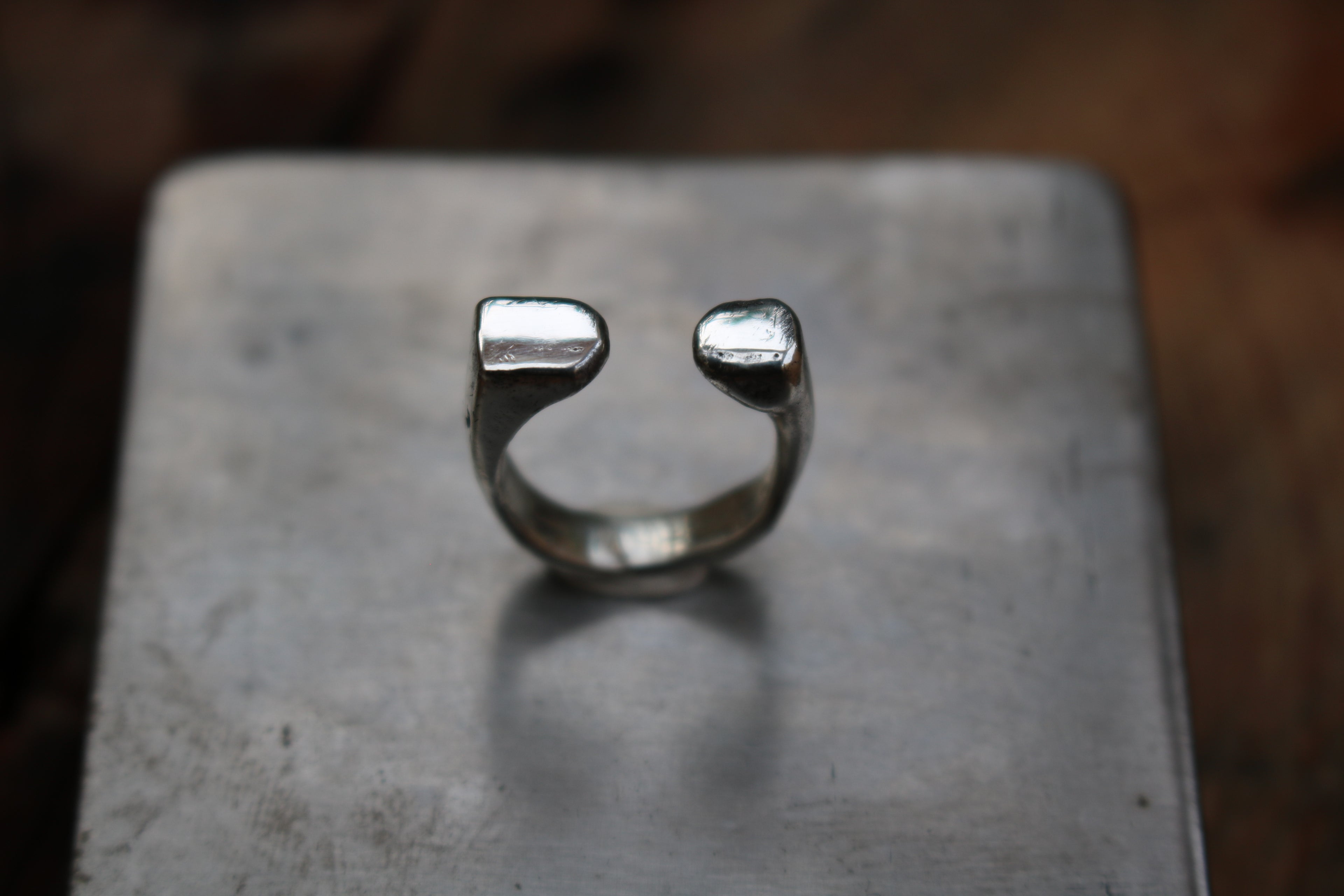 BRUT \(\Lambda \) Ring | 925 Silver
