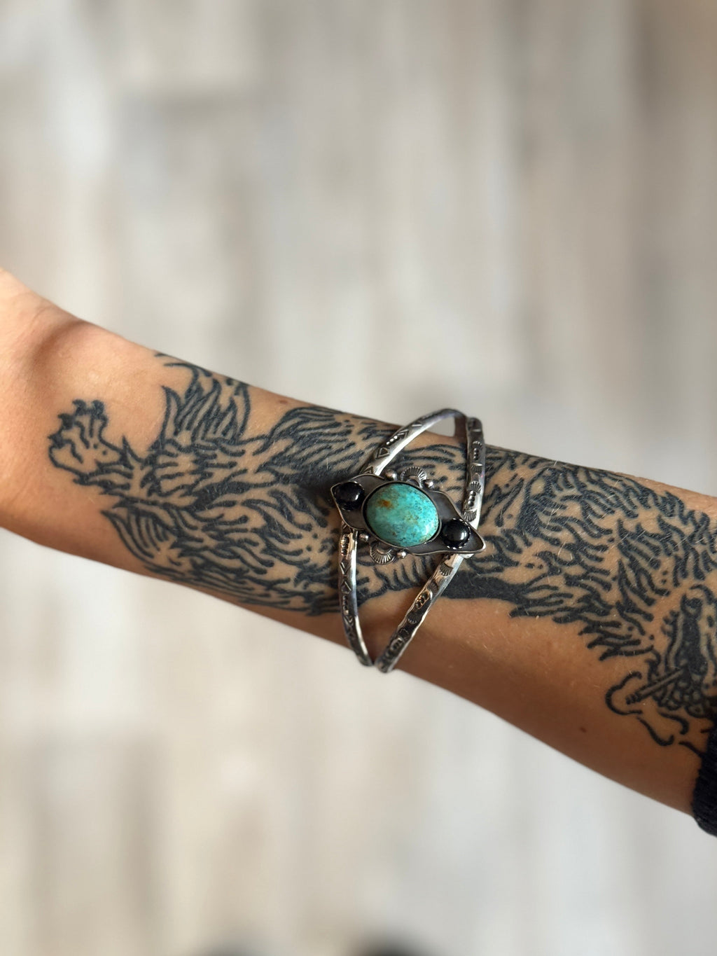 Kingman Sentinel Cuff | Kingman Turquoise & Onyx | 925 Silver