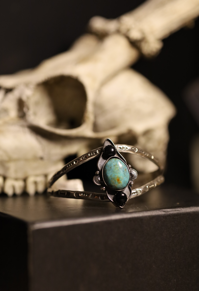 Kingman Sentinel Cuff | Kingman Turquoise & Onyx | 925 Silver