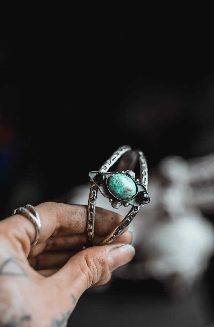 Kingman Sentinel Cuff | Kingman Turquoise & Onyx | 925 Silver