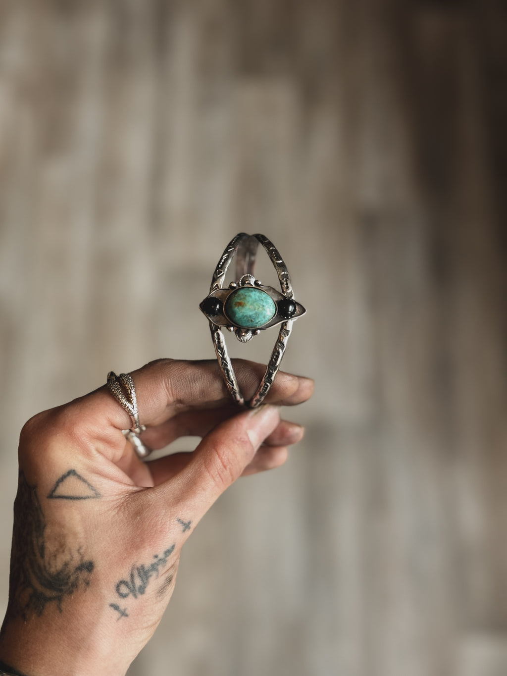 Kingman Sentinel Cuff | Kingman Turquoise & Onyx | 925 Silver